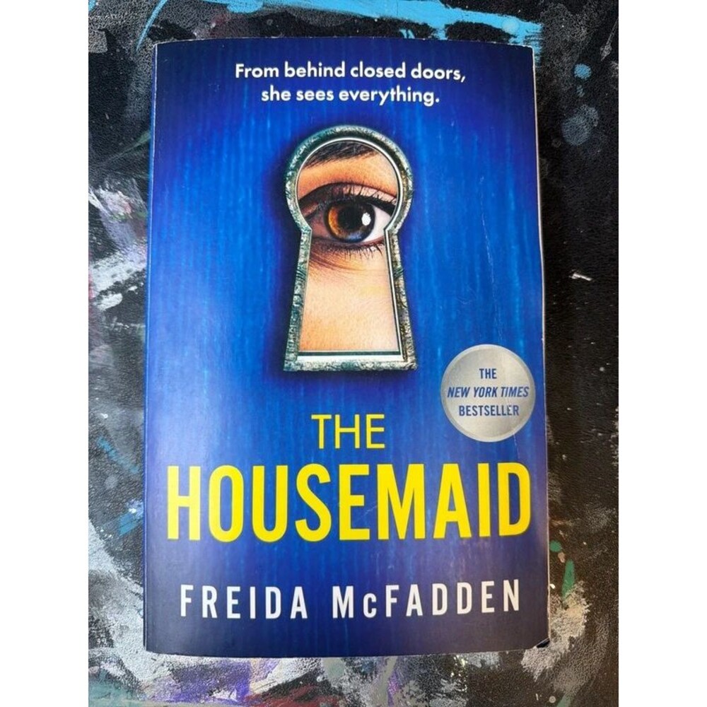 The Housemaid by Freida McFadden PB book